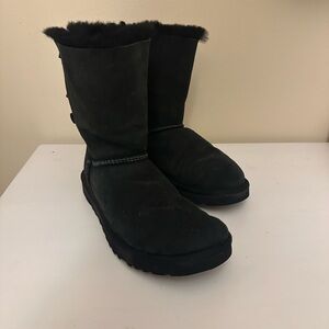 UGGS Women’s Bailey Bow